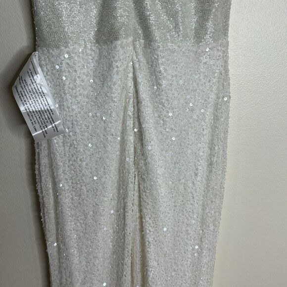 Mac Duggal SEQUINED SLEEVELESS V NECK COLUMN GOWN size 8 in white - Picture 13 of 16